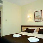 Hotel Gate