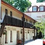 Gate Hotel 3*