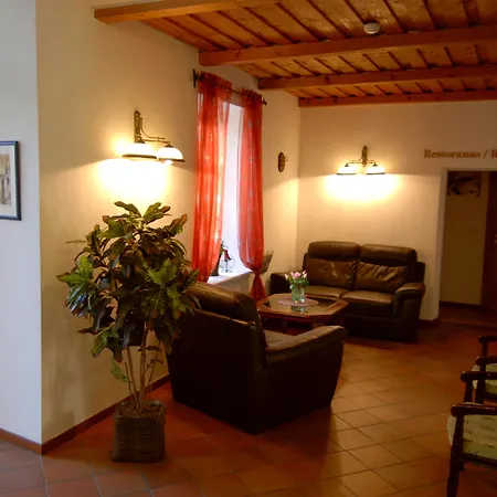 Gate Hotel 3*