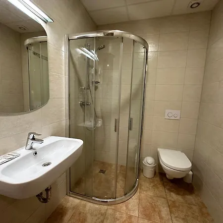 Gate Hotel 3*
